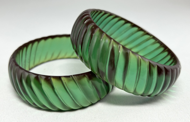 rib carved teal changer Prystal bangles